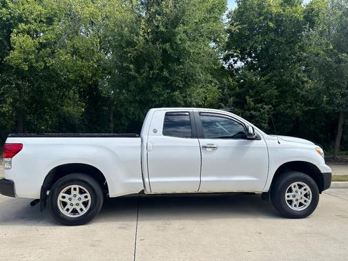White 2013 Toyota Tundra Grade