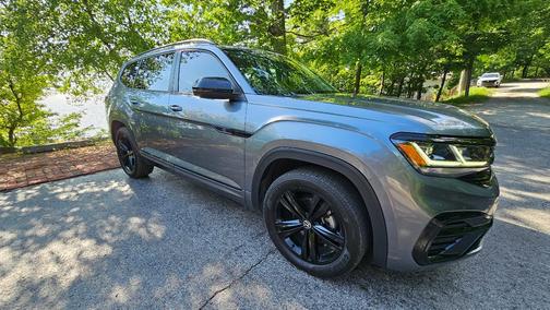 Gray 2023 Volkswagen Atlas 3.6L SEL R-Line Black