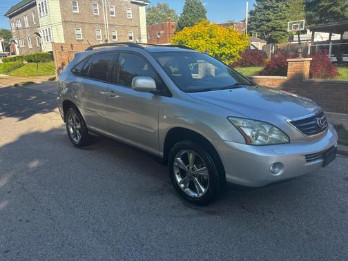 Silver 2007 Lexus RX 400h Base