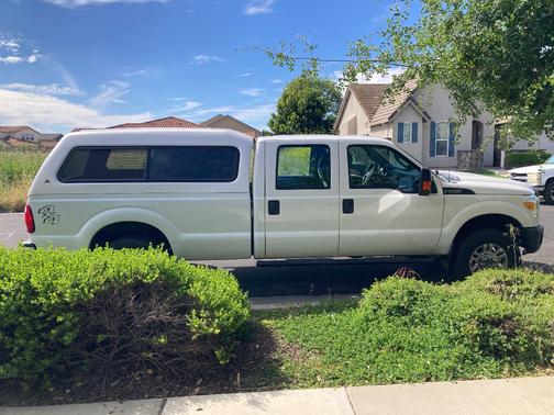White 2015 Ford F-250 XL