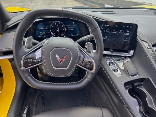 2025 Chevrolet Corvette Stingray w/2LT