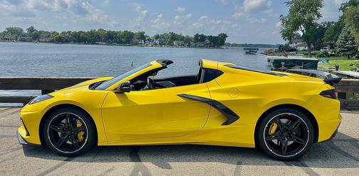 2025 Chevrolet Corvette Stingray w/2LT