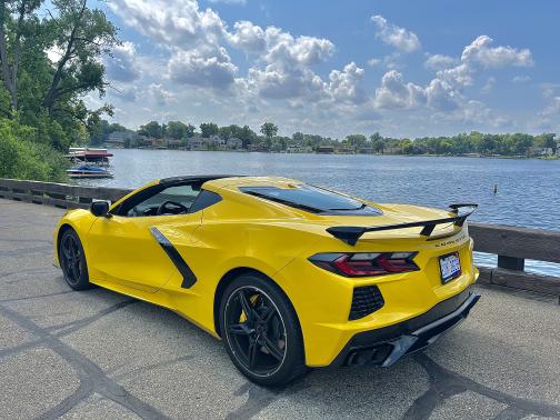 2025 Chevrolet Corvette Stingray w/2LT
