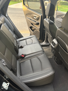 Black 2022 GMC Terrain SLT
