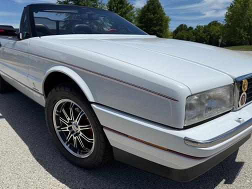 1992 Cadillac Allante Base