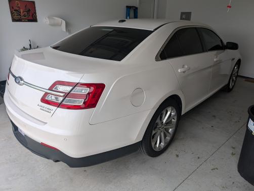 2016 Ford Taurus Limited