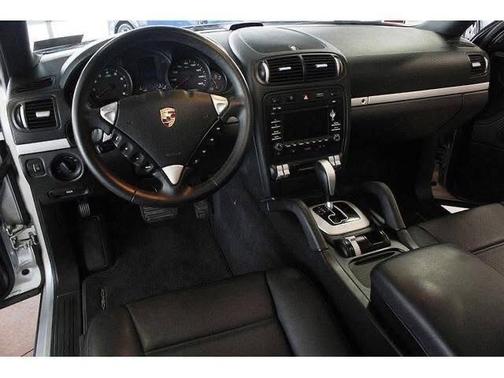 Silver 2009 Porsche Cayenne Cayenne