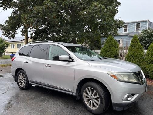 2014 Nissan Pathfinder SL