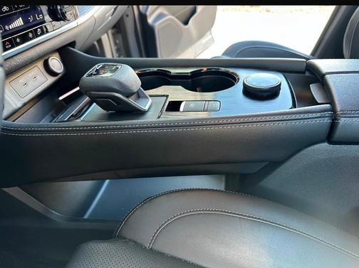 Gray 2024 Nissan Rogue Platinum
