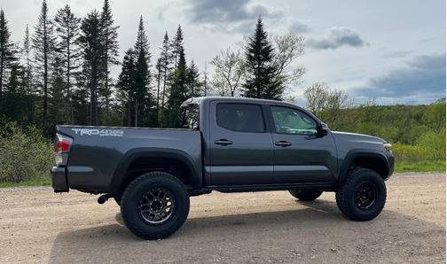 2022 Toyota Tacoma TRD Off Road
