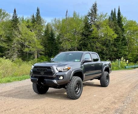2022 Toyota Tacoma TRD Off Road