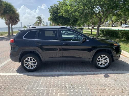 Black 2014 Jeep Cherokee Latitude