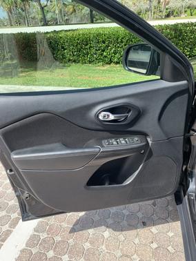 Black 2014 Jeep Cherokee Latitude