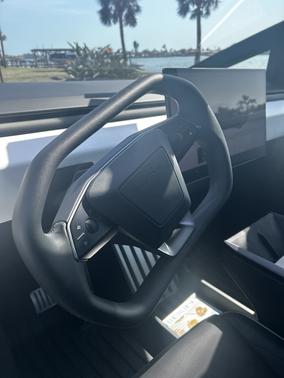 2024 Tesla Cybertruck AWD