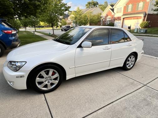 2001 Lexus IS 300 Base