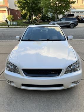 2001 Lexus IS 300 Base