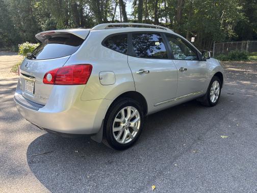 2011 Nissan Rogue SV