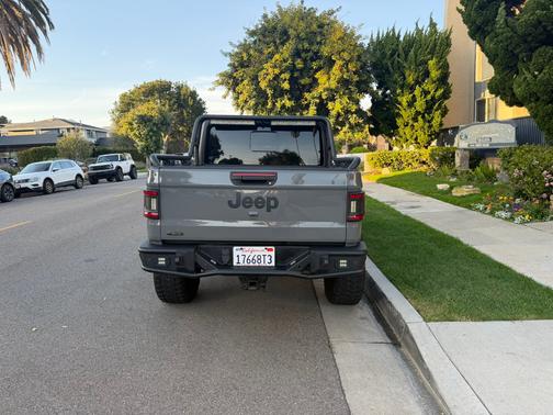2021 Jeep Gladiator Sport S