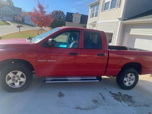 2004 Dodge Ram 1500 SLT Quad Cab