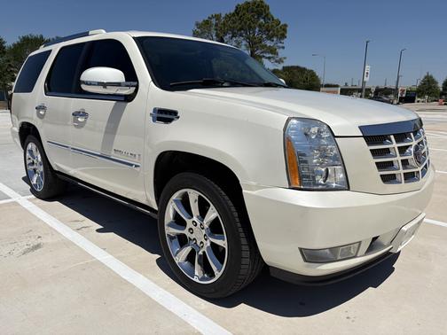 White 2007 Cadillac Escalade Base