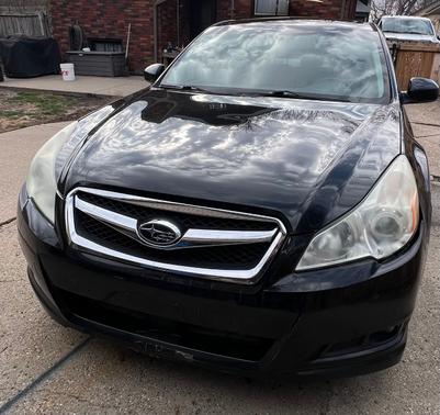 Black 2010 Subaru Legacy 2.5 i Limited