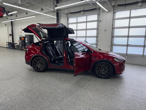 2023 Tesla Model X Base