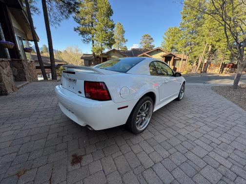 2000 Ford Mustang GT