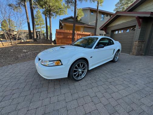 2000 Ford Mustang GT