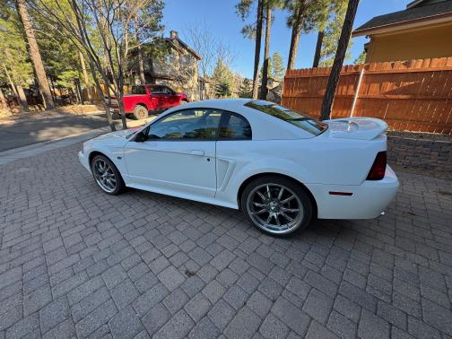 2000 Ford Mustang GT