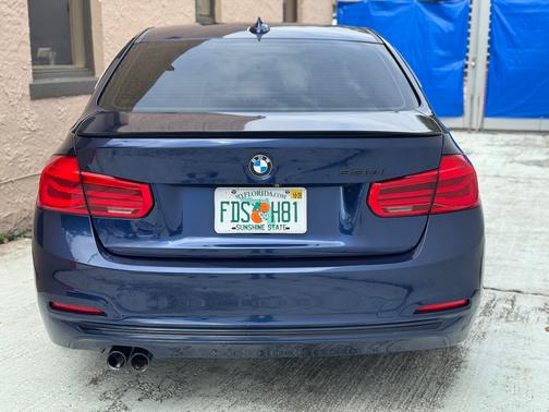 2018 BMW 330 i