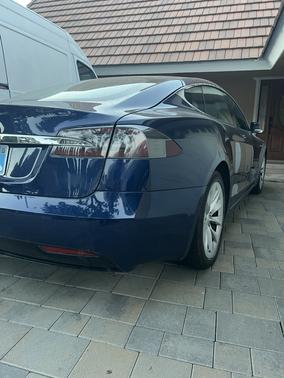 2017 Tesla Model S 75