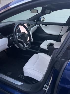 2017 Tesla Model S 75