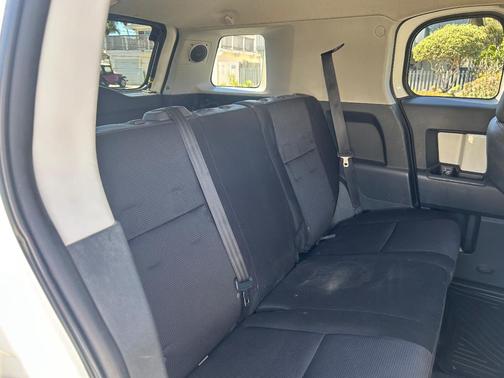 White 2013 Toyota FJ Cruiser Base