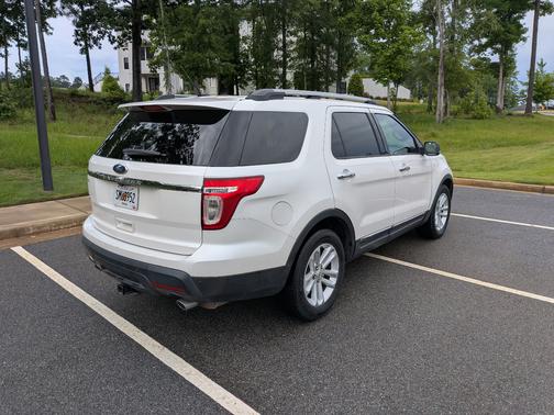 White 2012 Ford Explorer XLT