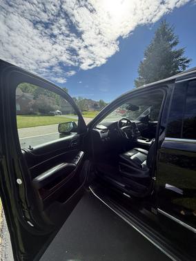 Black 2020 GMC Yukon SLT
