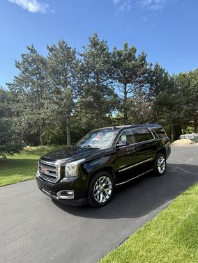 Black 2020 GMC Yukon SLT