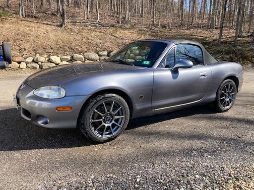 2002 Mazda MX-5 Miata SE