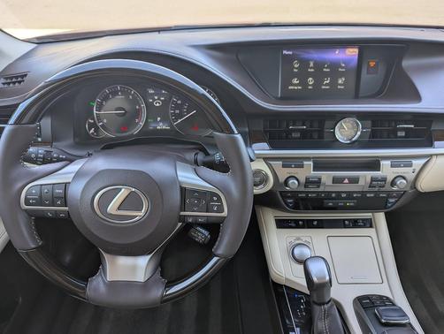 Red 2017 Lexus ES 350 Base