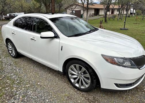 2013 Lincoln MKS Base
