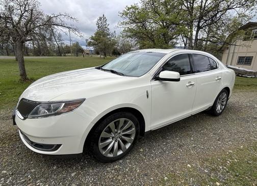 2013 Lincoln MKS Base