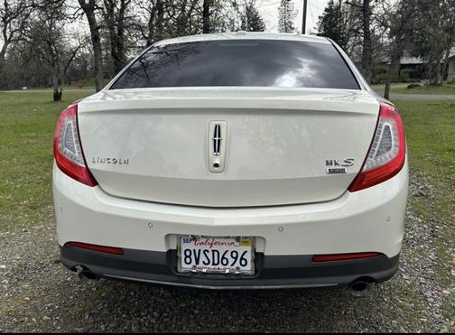 2013 Lincoln MKS Base