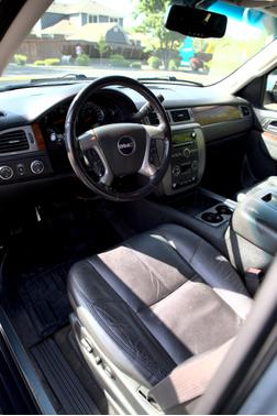2010 GMC Yukon XL 1500 SLT