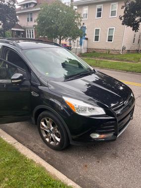 Black 2013 Ford Escape SEL