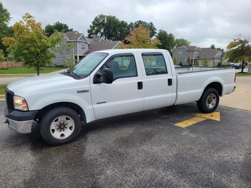 Photo 1 of 3 of 2007 Ford F-250 XL Crew Cab Super Duty