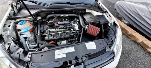 2012 Volkswagen Golf R 2-Door