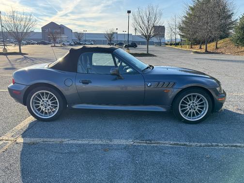 2001 BMW Z3 3.0i Roadster