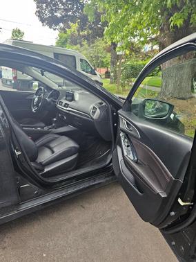 Black 2018 Mazda Mazda3 Touring