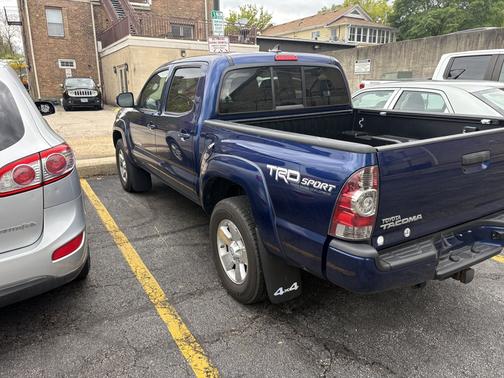 Blue 2015 Toyota Tacoma Base