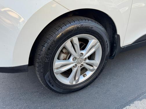 2012 Hyundai TUCSON GLS