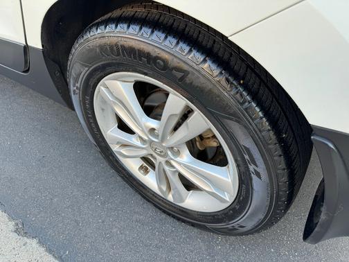 2012 Hyundai TUCSON GLS